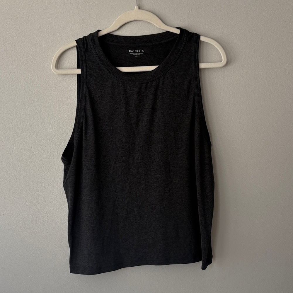 Athleta Women’s Plus Charcoal Sleeveless Muscle Crewneck Tee
